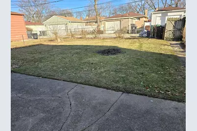 7631 N Knox Avenue, Skokie, IL 60076 - Photo 14