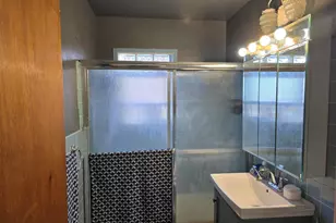 7631 N Knox Ave, Skokie, IL 60076 - Photo 10