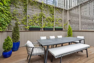 24 W Chestnut Street, Chicago, IL 60610 - Photo 34