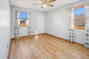 1820 W Thornwood Ln, Mount Prospect, IL 60056 - Photo 10