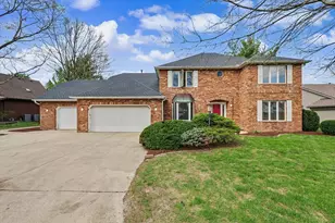 2404 N Nottingham Ct, Champaign, IL 61821 - Photo 2