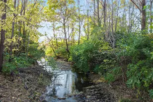 200 E Grove St, Utica, IL 61373 - Photo 32