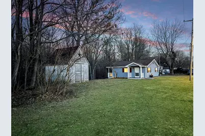 200 E Grove Street, Utica, IL 61373 - Photo 36