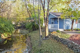 200 E Grove St, Utica, IL 61373 - Photo 32