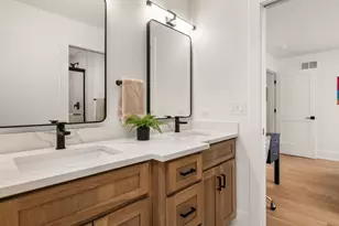 835 S Ashland Ave, La Grange, IL 60525 - Photo 20