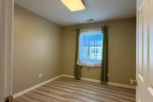 1311 Fall Ct, Wheeling, IL 60090 - Photo 10