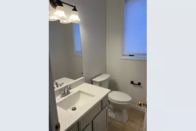 537 E Center Avenue, Lake Bluff, IL 60044 - Photo 10