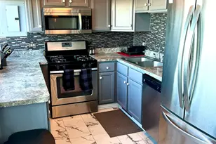 6701 S Crandon Ave, Chicago, IL 60649 - Photo 10