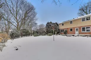 913 N Arrowhead Dr, Palatine, IL 60074 - Photo 28