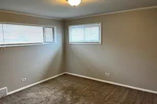 17410 Emerson Ave, Hazel Crest, IL 60429 - Photo 8