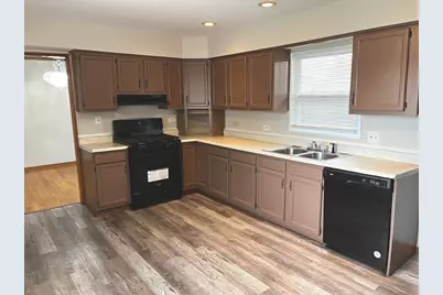 17410 Emerson Avenue, Hazel Crest, IL 60429 - Photo 6