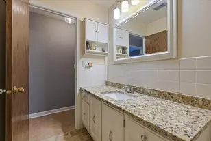 7710 Dempster, Morton Grove, IL 60053 - Photo 14