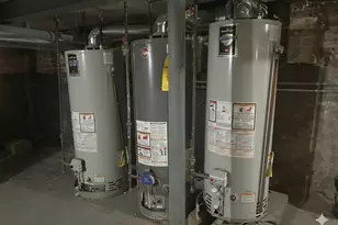 3912 N Ashland Ave, Chicago, IL 60613 - Photo 20