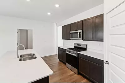 808 Plateau Drive, Pingree Grove, IL 60140 - Photo 16