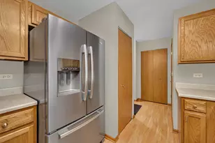 1640 Clover Ct, Romeoville, IL 60446 - Photo 12