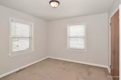 800 Morgan Street, Elgin, IL 60123 - Photo 6