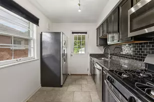9356 S Richmond Ave, Evergreen Park, IL 60805 - Photo 8