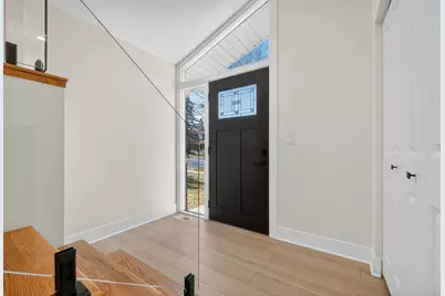 1319 N Chestnut Avenue, Arlington Heights, IL 60004 - Photo 4