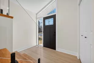 1319 N Chestnut Ave, Arlington Heights, IL 60004 - Photo 4