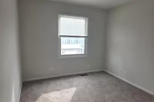 2549 College Hill Cir, Schaumburg, IL 60173 - Photo 14