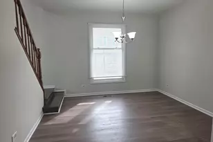 2549 College Hill Cir, Schaumburg, IL 60173 - Photo 4