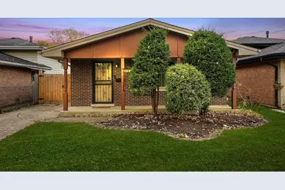 14116 S Hoxie Avenue, Burnham, IL 60633 - Photo 1