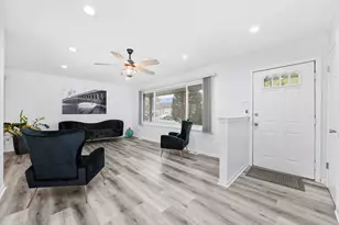 14116 S Hoxie Ave, Burnham, IL 60633 - Photo 4