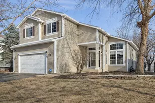 206 Sparrow Ln, Bolingbrook, IL 60490 - Photo 1