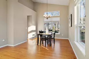 206 Sparrow Ln, Bolingbrook, IL 60490 - Photo 2