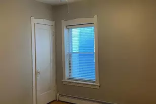 5106 W Sunnyside Ave, Chicago, IL 60630 - Photo 12