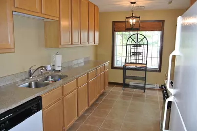 2458 Charleston Drive #5, Schaumburg, IL 60193 - Photo 4