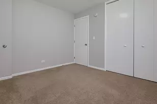 18705 W Ash Dr, Gurnee, IL 60031 - Photo 8