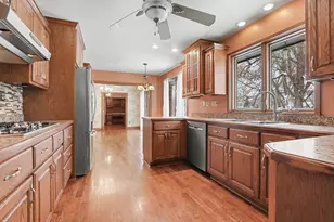 24304 S Frontage Rd, Channahon, IL 60410 - Photo 10