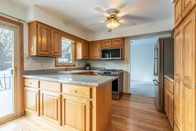 921 Lancaster Avenue, Downers Grove, IL 60516 - Photo 6
