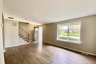 903 Blackhawk Dr, University Park, IL 60484 - Photo 4