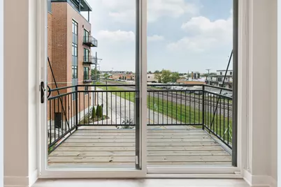 440 Green Bay Road #305, Highwood, IL 60040 - Photo 14