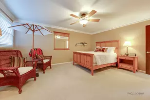 1810 E Waverly Dr, Arlington Heights, IL 60004 - Photo 18