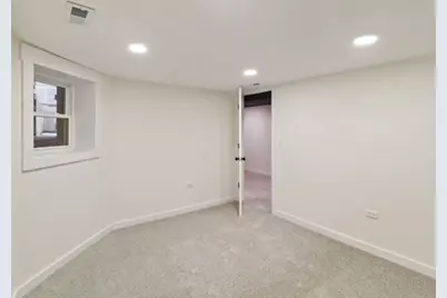 1018 N Harding Avenue, Chicago, IL 60651 - Photo 20