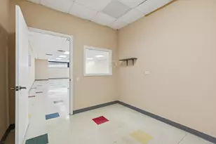 6514 W Higgins Ave, Chicago, IL 60656 - Photo 4