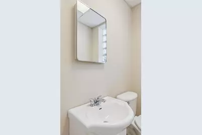 6514 W Higgins Avenue, Chicago, IL 60656 - Photo 2