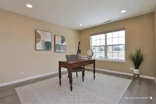 398 S Jade Ln, Round Lake, IL 60073 - Photo 10