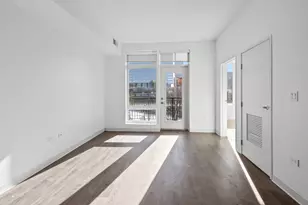 851 W Grand Ave, Chicago, IL 60642 - Photo 8