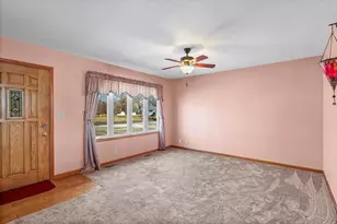 411 E 13th St, Gibson City, IL 60936 - Photo 6