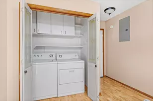 411 E 13th St, Gibson City, IL 60936 - Photo 12