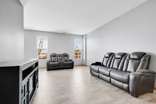 8513 Sawyer Ct, Joliet, IL 60431 - Photo 4