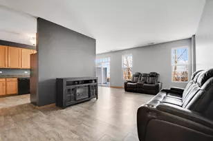 8513 Sawyer Ct, Joliet, IL 60431 - Photo 2