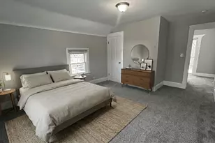 453 Addison St, Elgin, IL 60120 - Photo 8