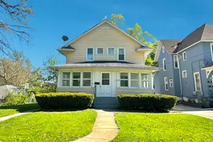 453 Addison St, Elgin, IL 60120 - Photo 1