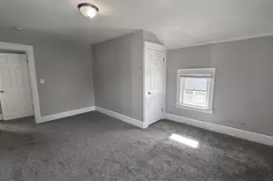 453 Addison St, Elgin, IL 60120 - Photo 18