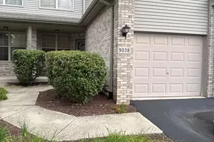 9038 Mansfield Dr, Tinley Park, IL 60487 - Photo 1